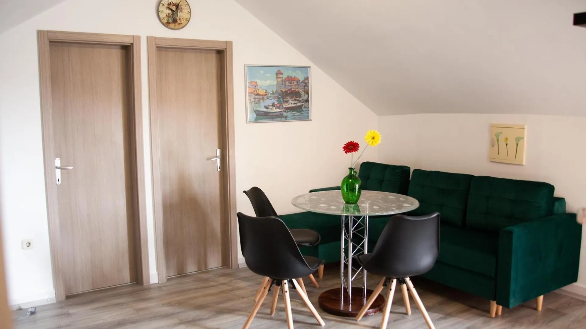 Portside House-Apartments Kastela 0*,  Croatia