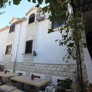 Sustic Kastela